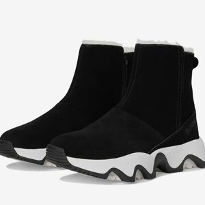 Sorel Women's Black and White Winter Boots